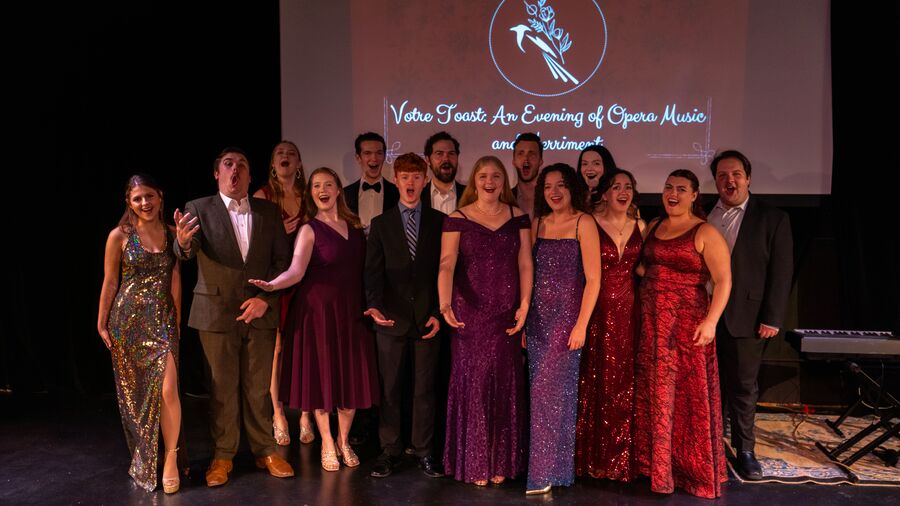 Magpie Opera Collective performing in Votre Toast 2 of 45