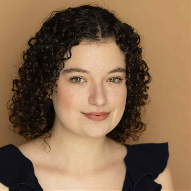Calista Goldwasser Headshot
