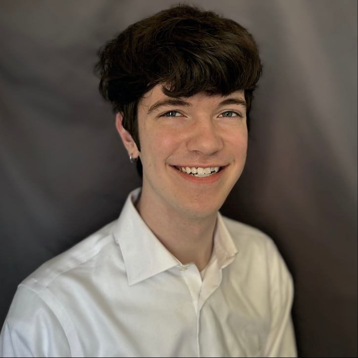 Riley Cameron Headshot