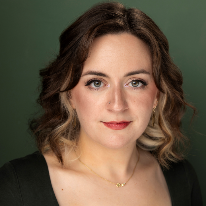 Stephanie Mossinghoff Headshot